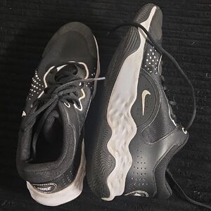 Nike Black and White Athletic Shoes